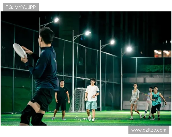 飞盘竞技的魅力与挑战：深入分析杭州飞盘队的战术与团队协作